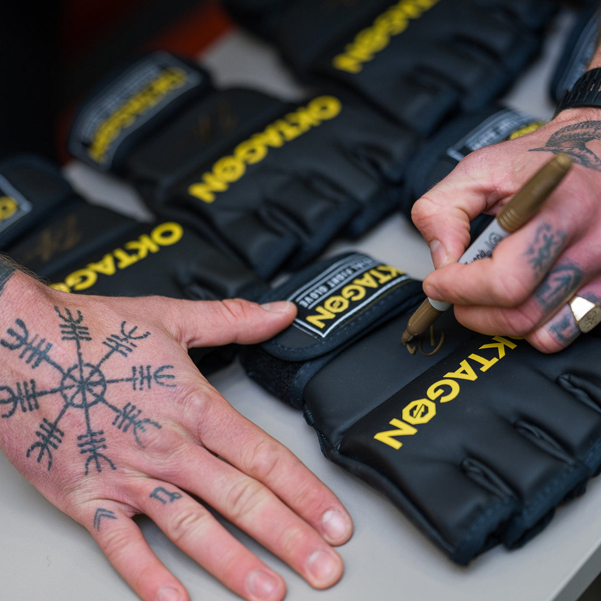 dominik handschuh MMA-HANDSCHUHE OKTAGON DOMINIK HUMBURGER– OKTAGON Store