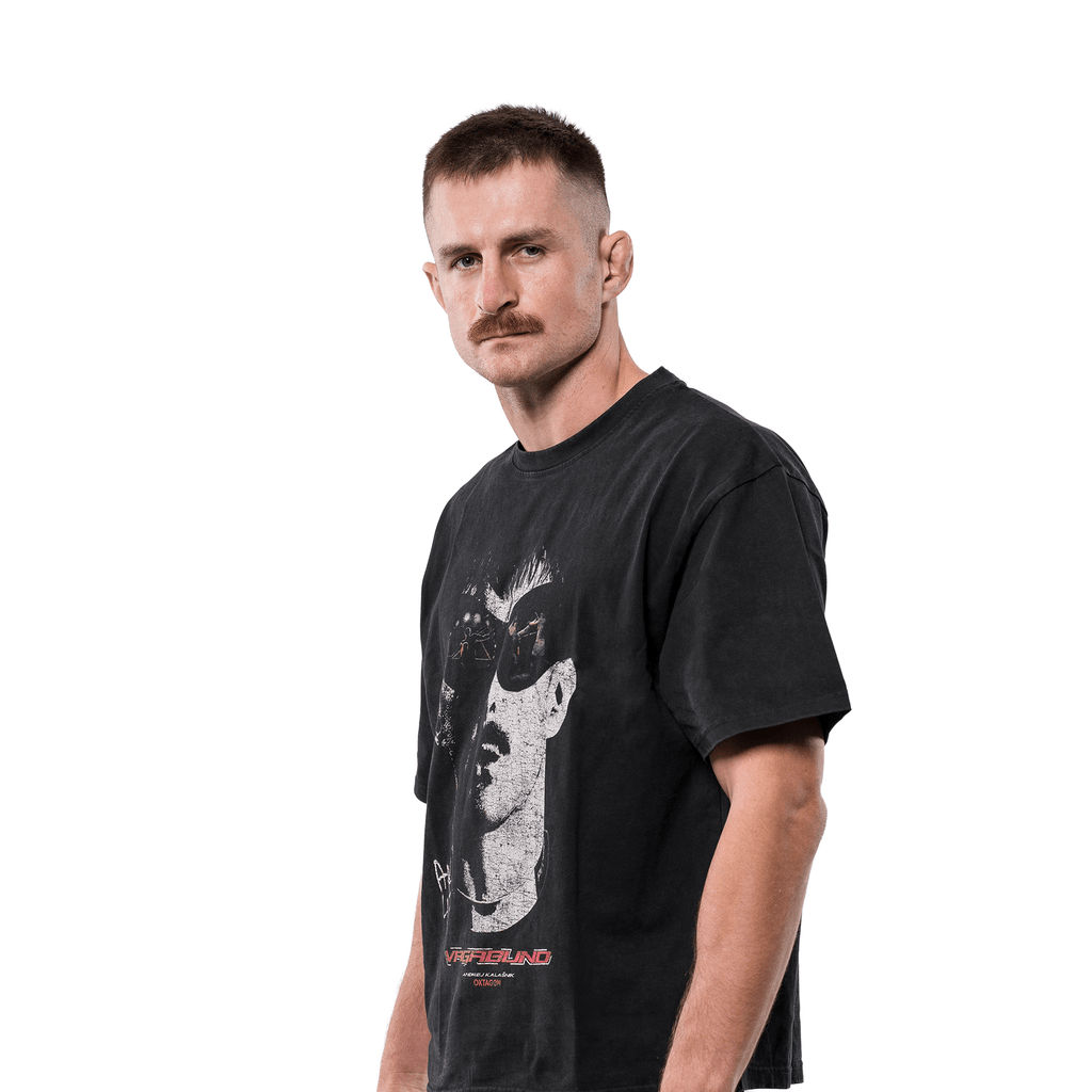 Andrej Kalašnik "Vagabund" Tee - OKTAGON Store