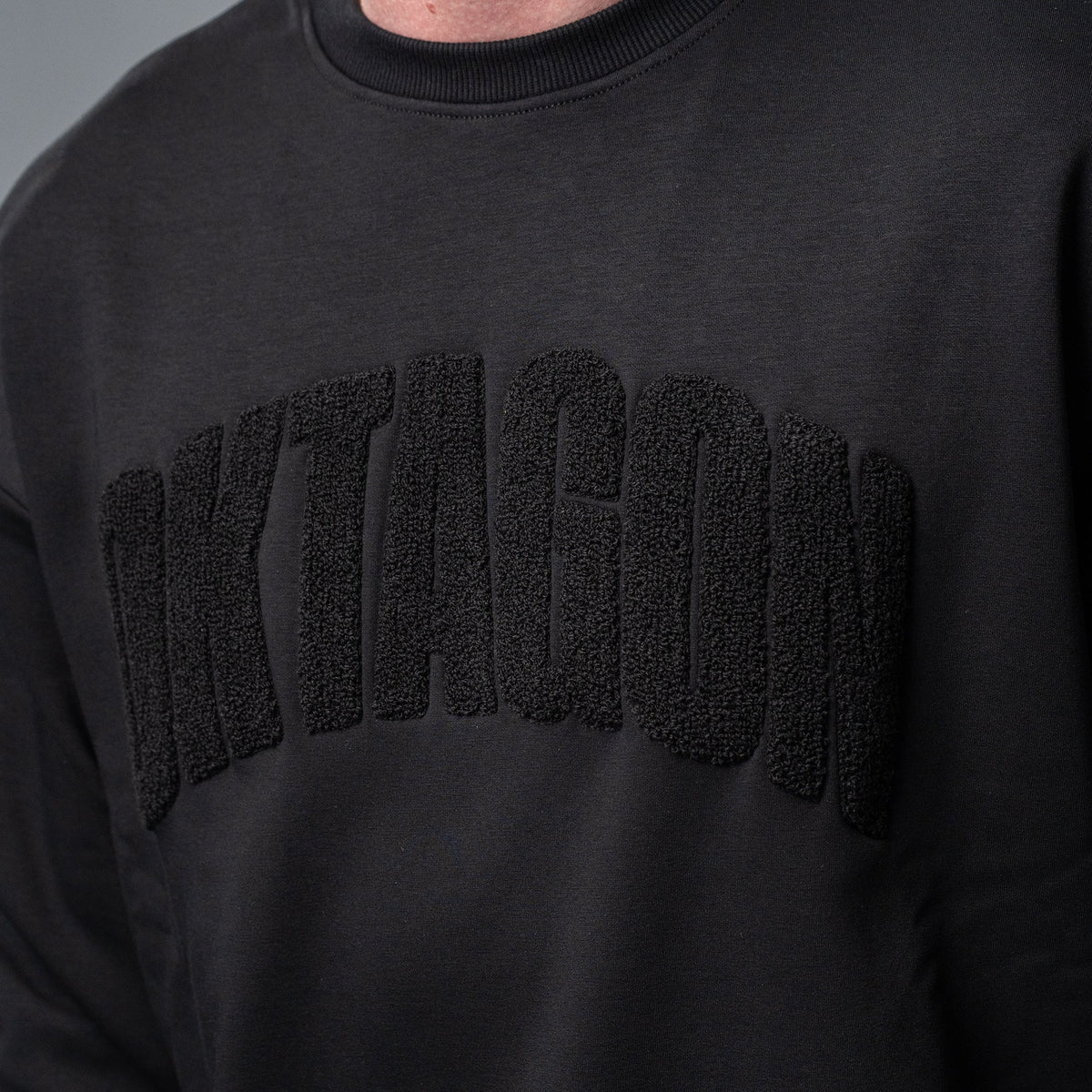 CREWNECK GERMAN BLACKOUT - OKTAGON MMA Store