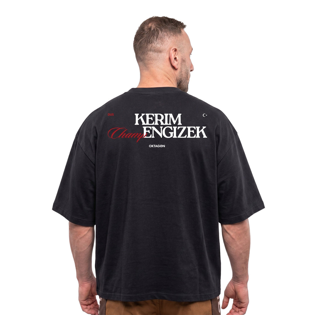 KERIM ENGIZEK “ALLEGIANCE” T-SHIRT 2026 - OKTAGON Store
