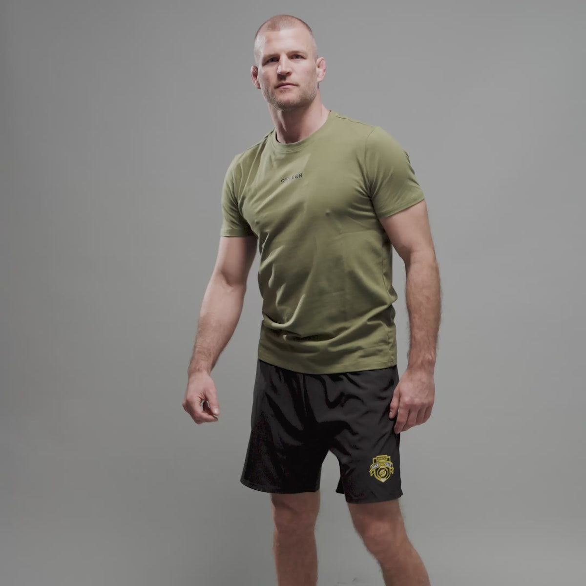 T-SHIRT ESSENTIAL KHAKI